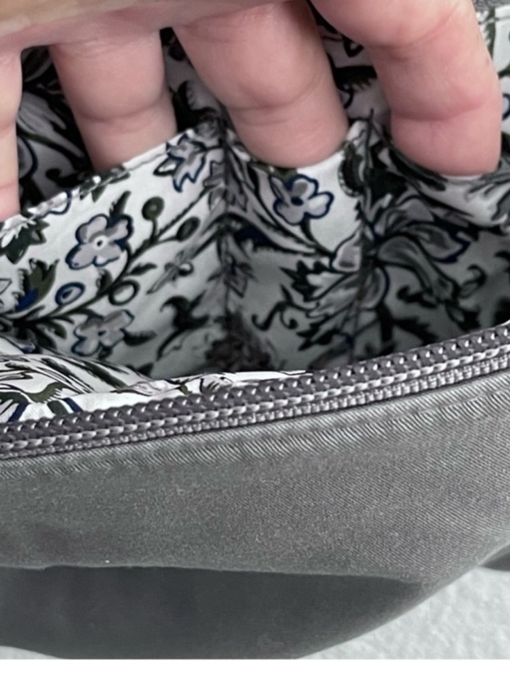 NEW Vera Bradley Soft Sided Utility Backpack Washable Cotton Galaxy Gray Large - Picture 12 of 16